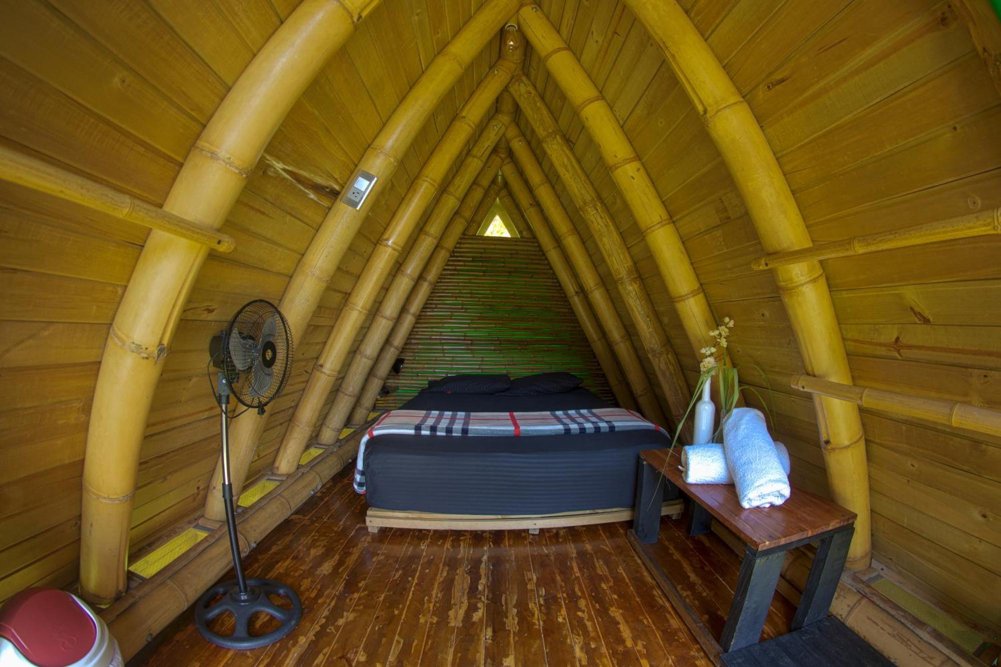 La Perla Negra - Black Pearl Eco Hostel Сан-Рафаэль Экстерьер фото